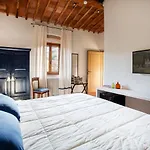 La Corte Del Chianti Classico 아파트호텔